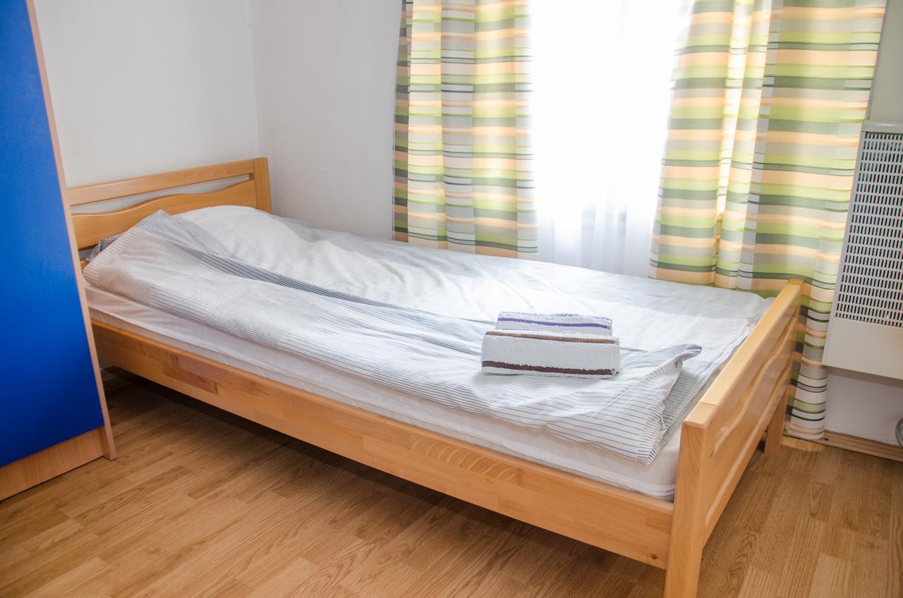 Guesthouse Unique Сараево Екстериор снимка