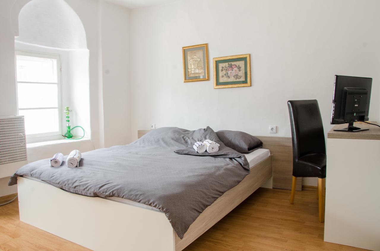 Guesthouse Unique Сараево Екстериор снимка