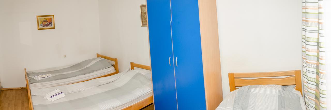 Guesthouse Unique Сараево Екстериор снимка